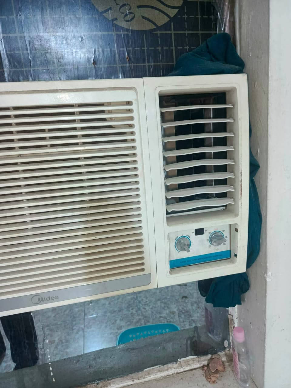 السلام عليكم مكيف للبيع جديد مستعمل ايام قليله أقل اسبوع استفسار اتصال‏‪***********‬‏
