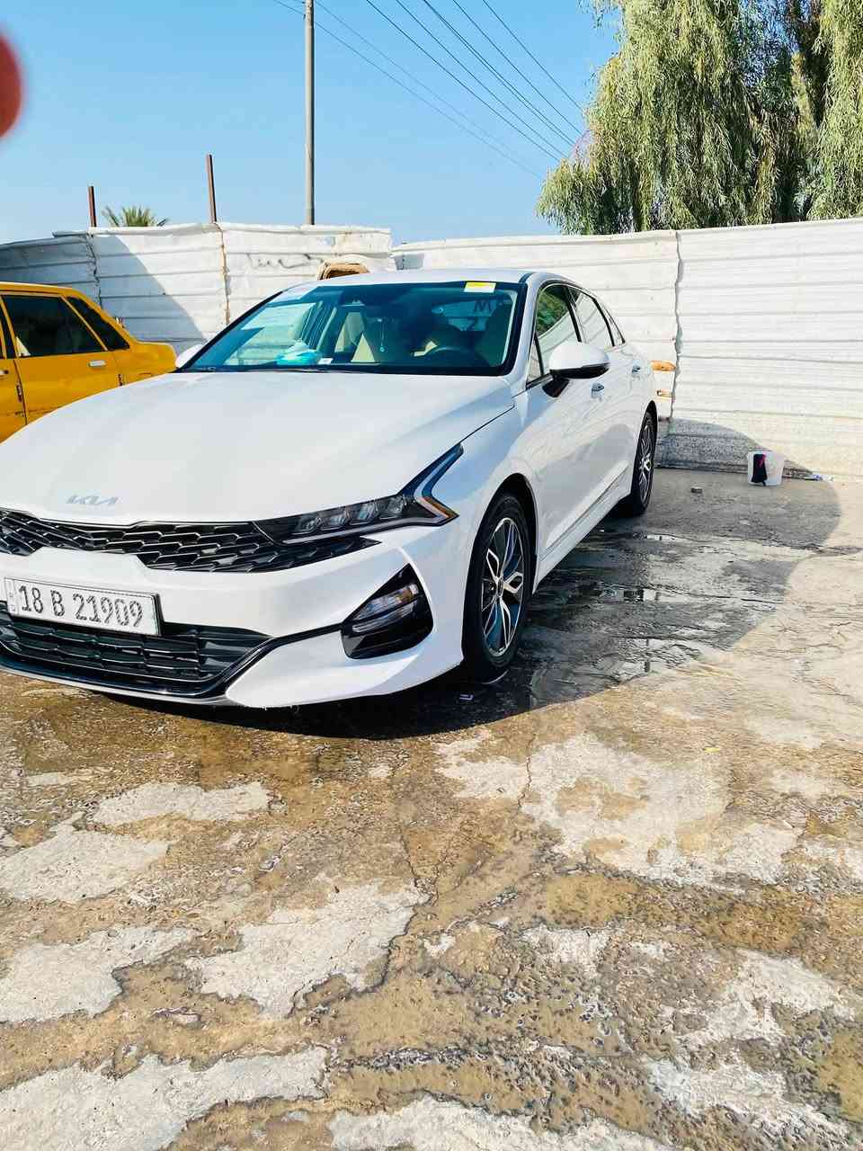 سلام عليكم K5 للبيع23
ماشيه 47
ابيه قطه واحد بدون دوخل 
اصل غاز خط واحد 
سعر خاص 

رقم. ***********
