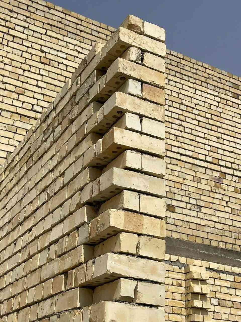 السلام عليكم كادر خلفات بناء 3 شرط استلام مهندس
(اذا كنت تبحث عن الجوده والضمان فخيار الامثل اعمالنا)
قل كلمه تعبر عن تواجدك . كوادر متكامله 
خلي بيتك اجمل ويانه خبرتنا لا تقل عن 15عمام في مجال البناء 
دقه العمل واستلام المواقع مهمتنا 
أمن بيتك لضمان مستقبل أفضل
أعمال /
عمل متكامل باحدث الطرق الهندسيه المبتكره 
هاتف***********📱
        ***********📱
