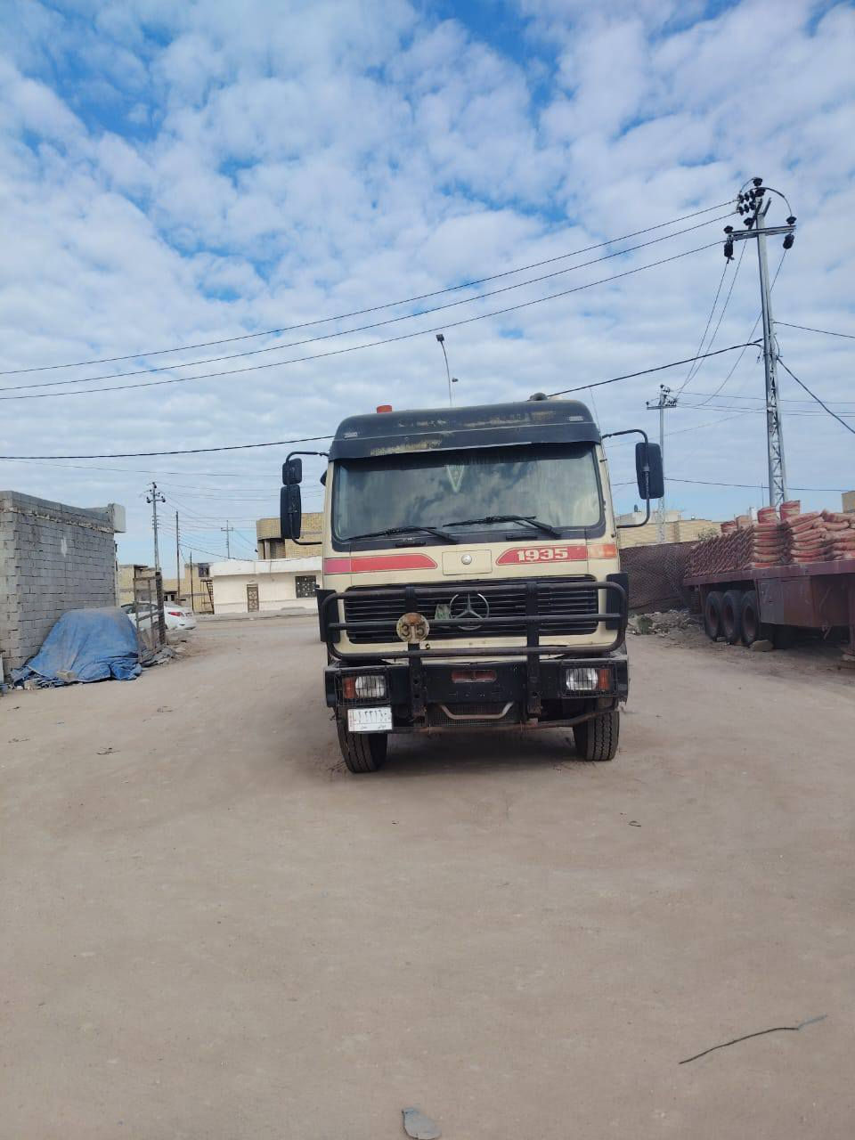 سلام عليكم البي موديل 88 سبرك بلاد مكينه 35كير 160كفاله عامه راس اوعربانه ***********
