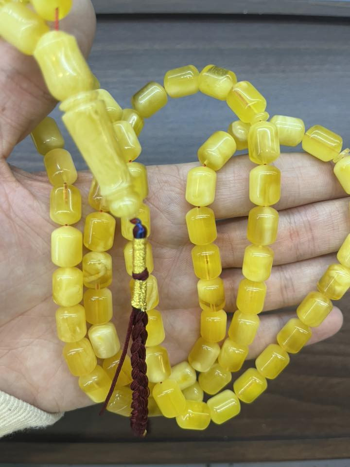 السلام عليكم
سبحه كهرب قصة صندوقية
-الوزن63غرام
-72حبة


**إذا كنت صاحب هذا الإعلان وتريد حذفه لأي سبب، رجاءا أرسل رسالة إلى الدعم الفني**