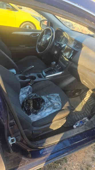 السلام عليكم سياره للبيع نيسان سنترى 2019فول فول عده البصمه 
رقم دهوك  جديد شرط التحويل 
هزى جديده 
اربع رادار امامي 
امريكي 
تحكم ستيرن 
الضرر احزام صبغ 
السعر 90 وبي مجال 
رقم الهاتف 
***********
