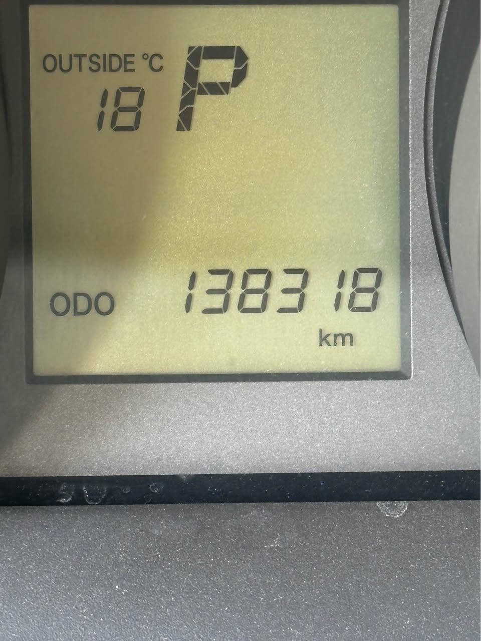 برادو 2014  TXL شریكە
4 پستن
سیستەم غاز تانك 80 لیتر
138,000 km
سلاجە , شاشە ئـایباد 
ویل كروم 
ھەمی تشت شەرت وەزع شەریكە  بێ تەپڕەپ و بێ مشكیلە و گێر و مەكینە و اكسل و دەبل و كارەبای ھەمی تشت شەرت 
ئـێك تەعدیل بچیك تێدایە و دەعامی بۆ دەعامی شەرت

سعر 273 و پچەك مجال
0750-899-46-27 
دھوك سميل, دهوك
