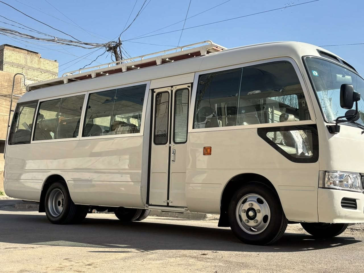 السلام عليكم كوستر 2014 اصل ويل عادي تخم تاير قلابي ستاركس منظومة غاز كير مكينه بس بيه ونه بالاكسل بيها مكانات صبغ بسمي مكاني بغداد الأمين الثانية 
***********
