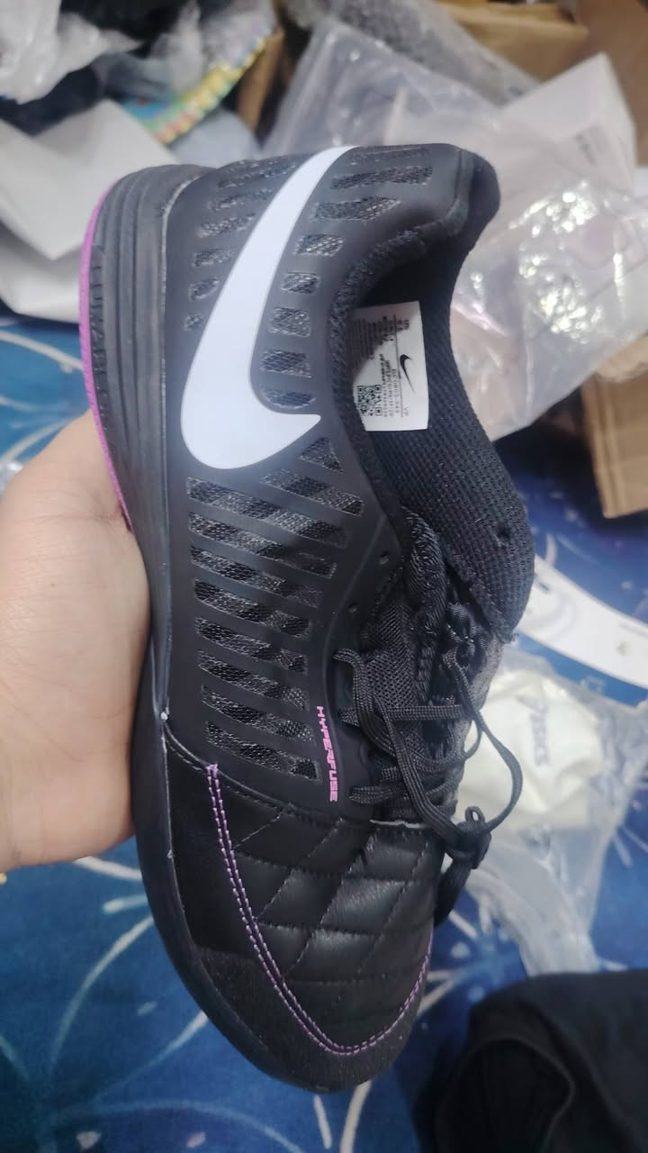 حذاء صالات او كشخة رياضي قياس 42 فيتنامي الصنع شرط اصلي والداخل مخيط السعر 25 مع التوصيل


**إذا كنت صاحب هذا الإعلان وتريد حذفه لأي سبب، رجاءا أرسل رسالة إلى الدعم الفني**