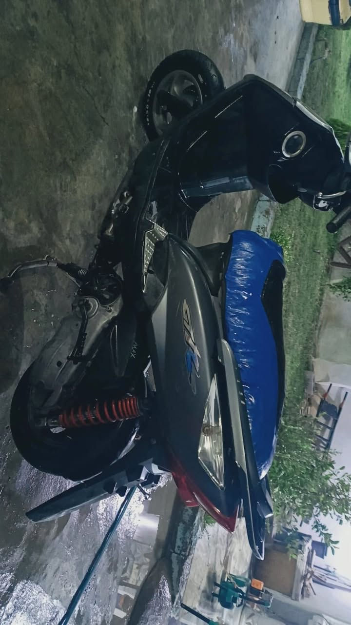 السلام عليكم دراجه رمبه ماكس ثعلب مزوده بوشه ٥٩ للبيع او مراوس ب فورزه موجود واتساب ***********
