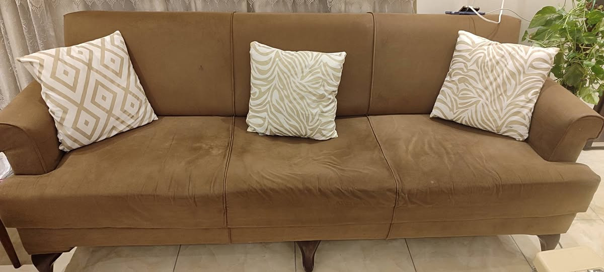 السلام عليكم تخم قنفات نضيف للبيع بغداد الكرخ للاستفسار الاتصال واتساب ***********
***********
