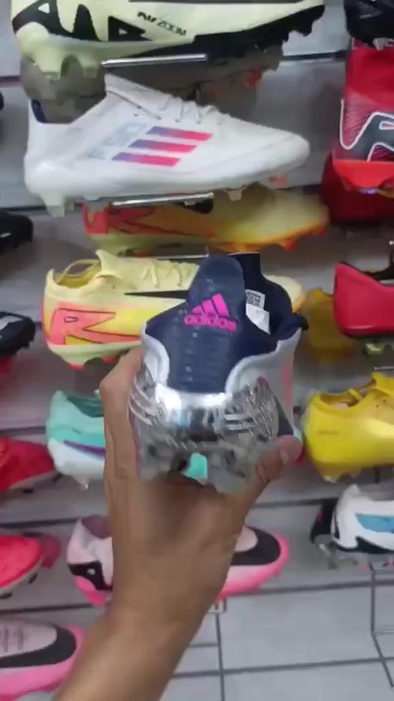 اديداس درجه اولى نضيف كلش. قياس 41.
السعر خاص 
يوجد توصيل لجميع المحافظات العراق


**إذا كنت صاحب هذا الإعلان وتريد حذفه لأي سبب، رجاءا أرسل رسالة إلى الدعم الفني**