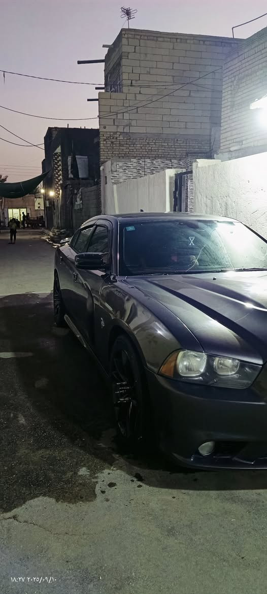 سلام عليكم
شارجر مديل 14 

محرك 5700 هيمي 

حداديه جديده 

طخم تاير جديد 

دواخله حلوه 

مبدل بيه بنيد والجاملغات الاماميه مرشوشات وي البريد 

وسونارهه موجود وكلشي موضح السياره بيه حتمال نوزل مهور لان بالدوسه القويه ضل طلع دخان أبيض بسيط او ريحة غاز صير لا تنقص ولا تبخر 

رقم بغداد تحويل ثاني يوم 

ما عليه لا غرامات ولا ايشي 

السعر 138 محتاج واريد ابيعه 

سياره حلوه وجاهزه مانقصه شي 

ترهم مراوس مع الفرق لان محتاج فرق 

مكان ناصريه 

***********
