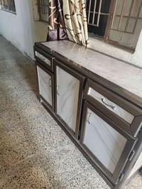 خزانة أرضية • للبيع