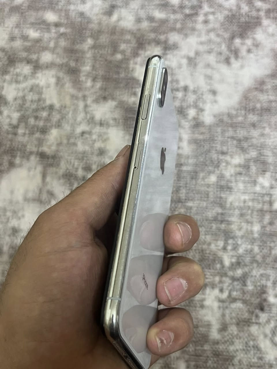 📱 للبيع: iPhone XS Max
💾 الذاكرة: 256GB
🔋 البطارية: 77%
🌍 النسخة: الشرق الأوسط 
✅ الحالة: كله شغال 100% بدون ولا عطل
💰 السعر: 175


**إذا كنت صاحب هذا الإعلان وتريد حذفه لأي سبب، رجاءا أرسل رسالة إلى الدعم الفني**