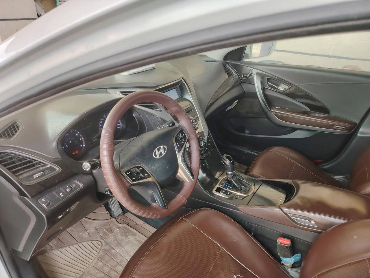 صباح الخير ازيرا موديل 13فول مكفوله من الضربه ولتبديل فول مواصفات للبيع تحويل مباشر عنوان بابل قضاء جبلا *********** السعر 130
