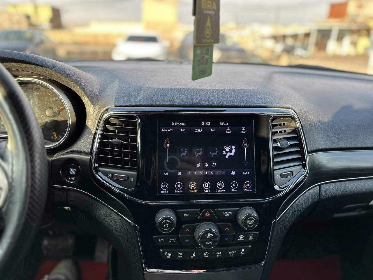 ‏جيب لاريدو موديل2019 كلين بدون صبغ محرك6 مواصفات نمتت فول1/1 واضح بالصورة كشنات     كهربه تدفئة وتبريد على وضع الشركة ￼ بصمة تشغيل عن بعد ￼ رادار أمامي جانبي خلفي سماعات GPS ￼￼￼￼￼￼ صندوق شفط ماشية 130 ميل سنوية جديد ￼ اسمي شرطة تحويل ￼￼
‏مكان السيارة موصل  السعر 265$ وبي مجال ￼￼￼
للاستفسار ￼/‭0778 367 4523‬ ///***********
