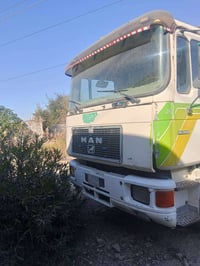 مان سنكل شاصي مزوج دبل تاير للبيع رقم ديالى مكان السياره بغداد السعر ١...