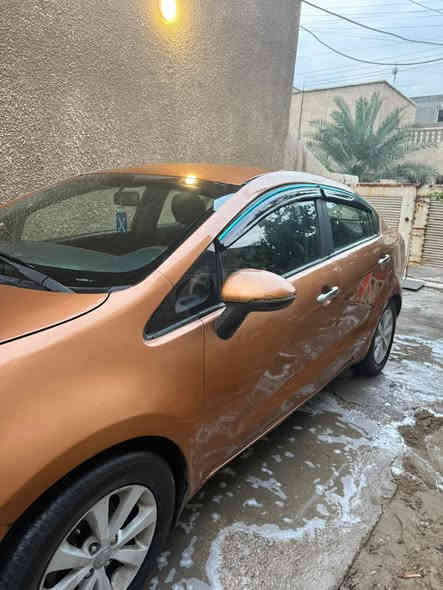 كيا ريو موديل 2012 فول مواصفات عدة الفتحة محرك 1600 دوش مكاني بغداد حي الجامعة   السيارة باسمي تحويل ثاني يوم سعر 80 وبيها مجال
***********
