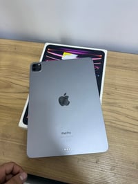 آيباد M2 • ١٢٨ • ١٣ بوصة