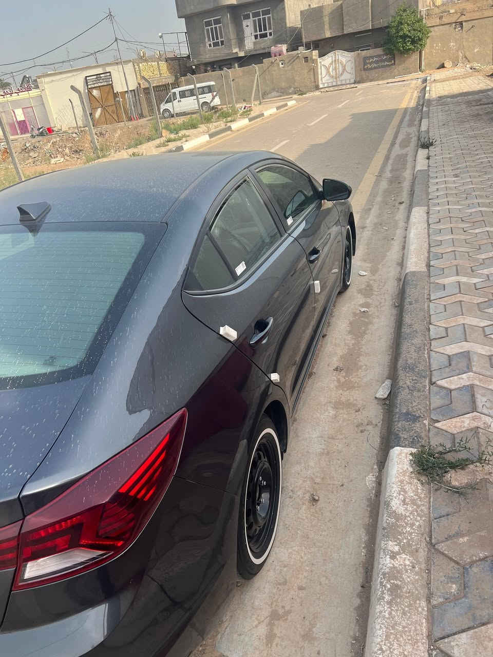 النترا 20للبيع كير مكينه مكفول حادث فقط بنيد مبدل بدون دواخل وبدون شاصي  ولا لغد فقط خشم البنيد  نص موصفات *********** رقم اربيل دولي جديد بسم ولد صاحبي  كربلاء طويريج
