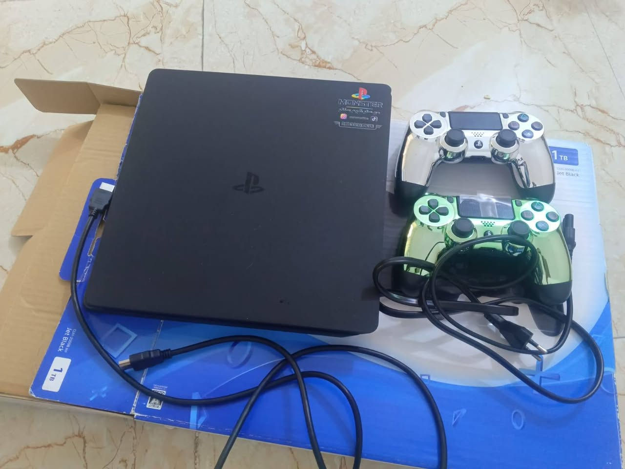 السلام عليكم بلي 4مهكر مو مفتوح قبل اسبوع من اخذته ومعروض البيع ويا يدات 2 سعره 350وبي مجال المكان رمادي الملعب


**إذا كنت صاحب هذا الإعلان وتريد حذفه لأي سبب، رجاءا أرسل رسالة إلى الدعم الفني**