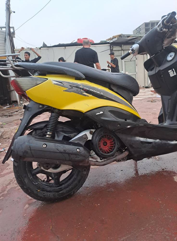 سلام عليكم سكنس نثيه سرعه 140دراجه خير من الله نكره سلف وهندر بكل وقت محرك لانضوح لاتبخير لاتنقيص شلعه ومعدل شك الكاع كهرباءيات كلها شغاله لايت زنون اشاير هورن دشبول بكلايت تايرات جدد بريكات امامي وخلفي كفرات كلها مختمه  دراجه خير من الله جيب فيتر وياك وفحص مكفوله من اسرقه وتاخذها من البيت رايدها ب400وبيها مجال حك جيه مكاني بغداد البلديات لتواصل واتساب او اتصال *********** بغداد, العراق
