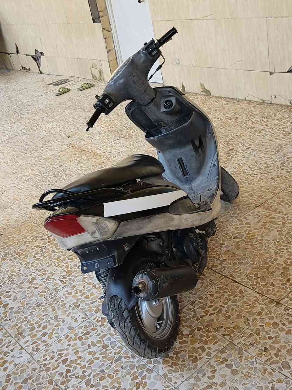 السلام عليكم
دراجه ماكس منغولي للبيع بوشه49مكينه مجفته قبل8اشهر والمكينه حالين نضيفه وناعمه وناشفه الدراجه ماناقصه برغي واحد بس يحتاج شحن للباتري علمود تشتغل سلف فقط اكلجات بلاديات الصبح من اول هندر تشتغل شرط العنوان كربلاء طوريج الجدول الغربي الرجيبه  السعر من الاخير لا اتعاملني ولا اعاملك450لان الدراجه تسوه اذا مو شري لا اتعبني رجأ


**إذا كنت صاحب هذا الإعلان وتريد حذفه لأي سبب، رجاءا أرسل رسالة إلى الدعم الفني**