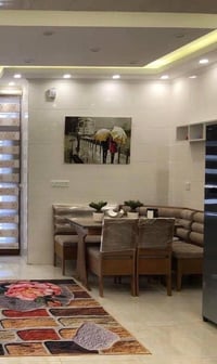 طاولة سفرة • سرير • تفصيل