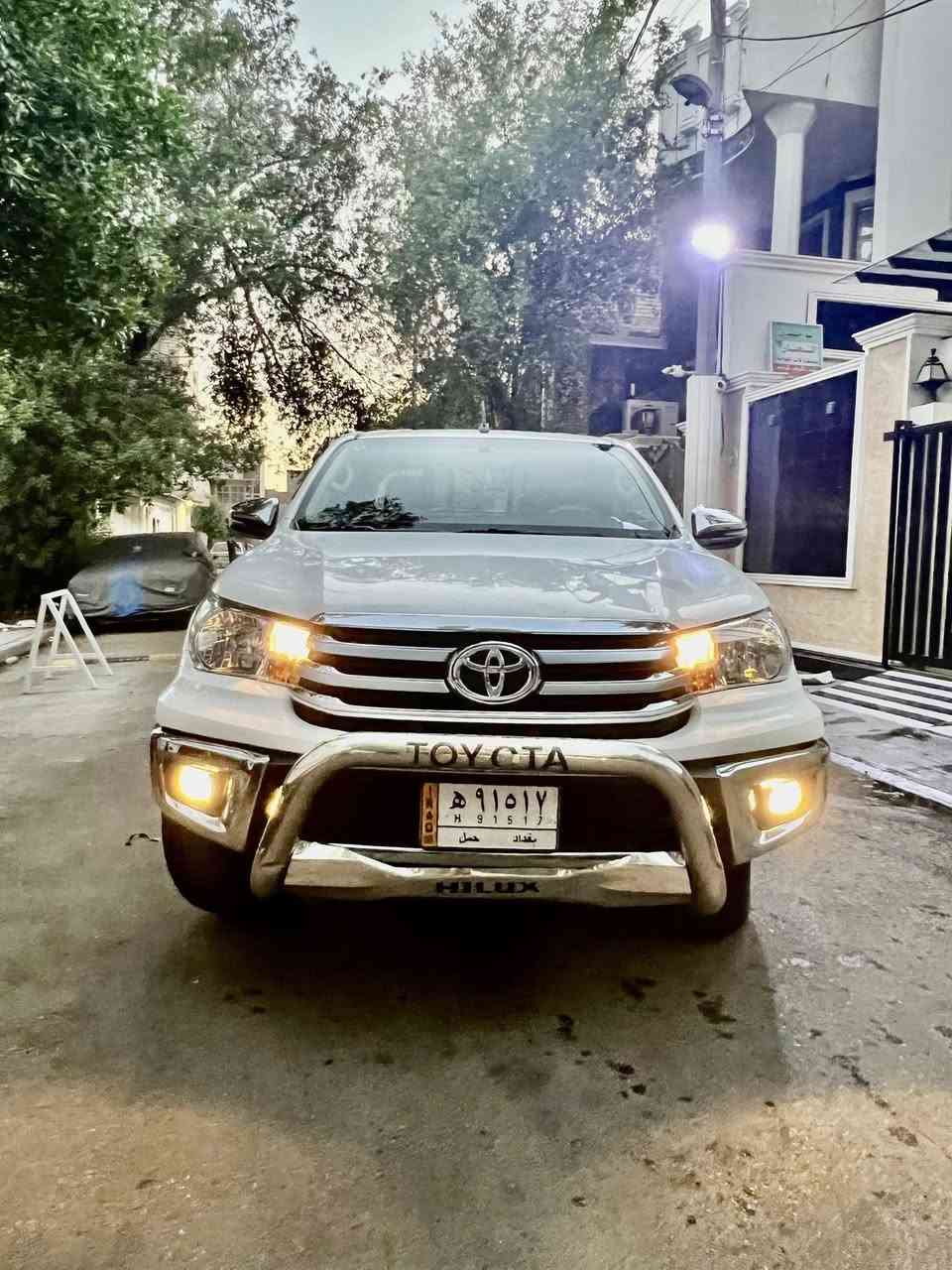 السلام عليكم
للبيع فقط..

تويوتا هايلوكس عالية 4x4 گير اوتماتيك موديل 2018

مكفولة كفالة عامة سونار جديد موجود بالصور

ماشية  111

مواصفات الهايلوكس معروفة ميحتاج اذكرها

السيارة خير من الله ما ناقصها برغي كلها على ايدي حتى الابواب مغلفهن نايلون حراري وبالعافية ع الياخذها

السعر 265

السيارة بأسمي تحويل ثاني يوم

مكاني بغداد الدولعي الشراي يتصل

***********

‭***********‬
