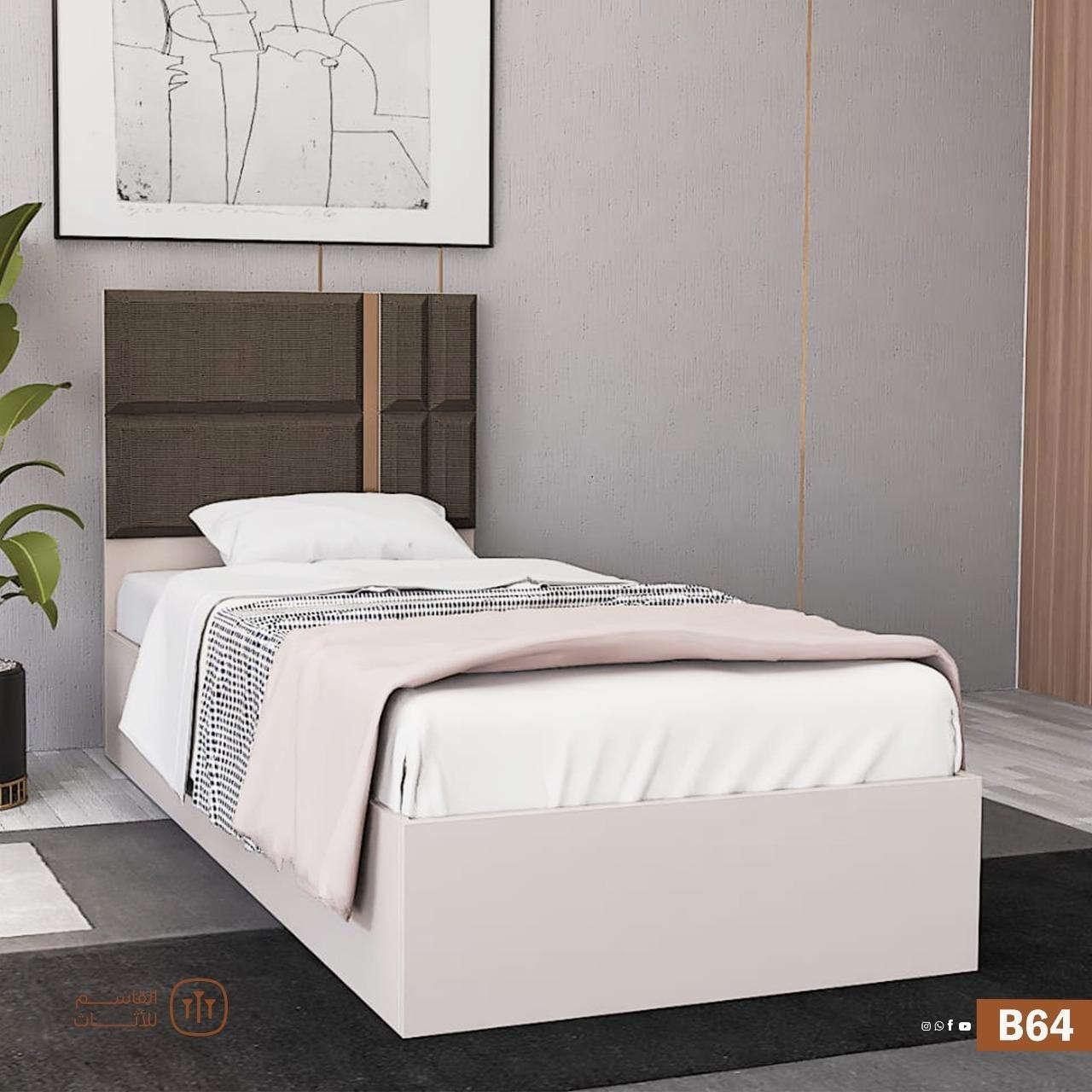 سرير خشب تركي 
سرير حديد ايراني الثقيل 
النور للاثاث التركي الشطرة شارع مرطبات الإيطالي مقابل مستوصف الخالصة 
التواصل  *********** 
متوفر البيع بالاقساط على الماستر كارد 
ضمان على جميع الاثاث التركي حصرآ
