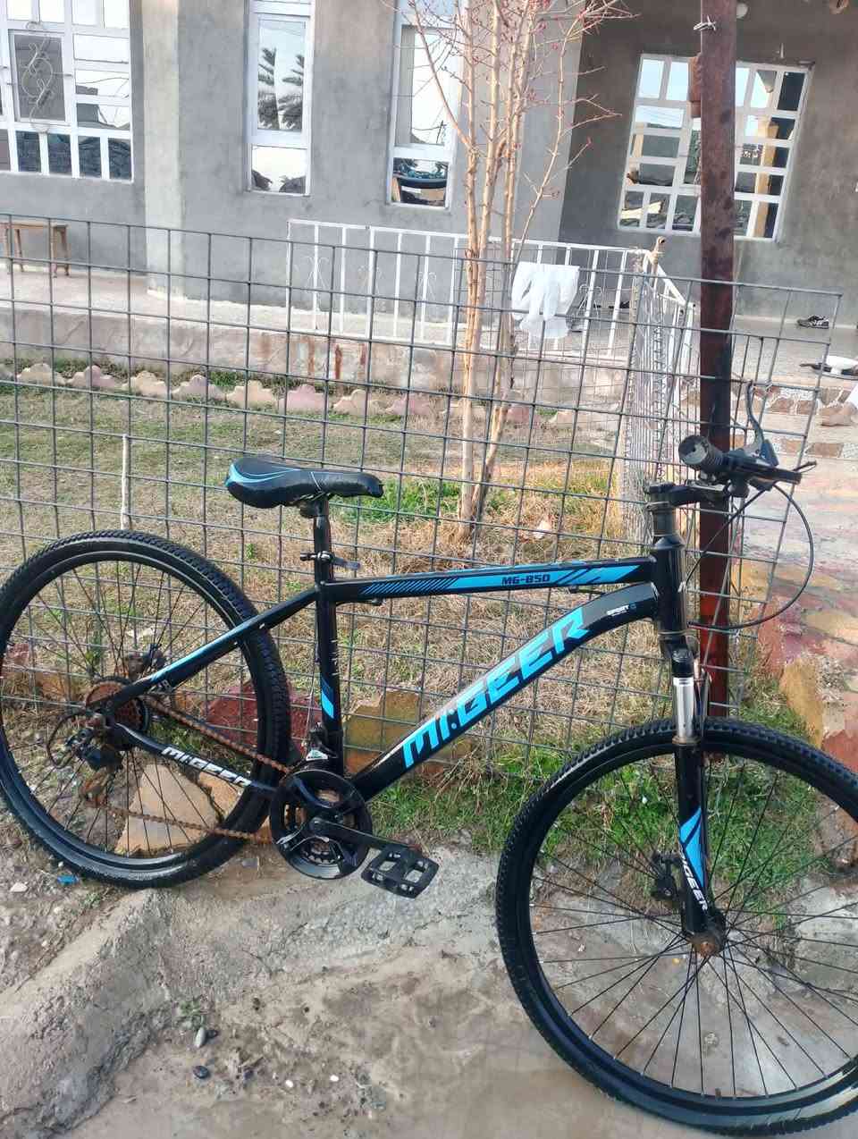 السلام عليكم بويسكلات للبيع سعر 90 بيهن مچال ***********
