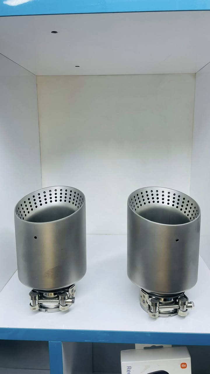 السلام عليكم كيبالم انبوب عادم السيارات تنطي شكل رهيب للصالونصه السعر واتساب***********
