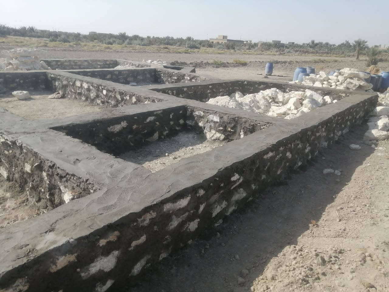 شقل حسب الطلب بشراف عباس ال مري تلفون *********** البناء حجر الأساس
