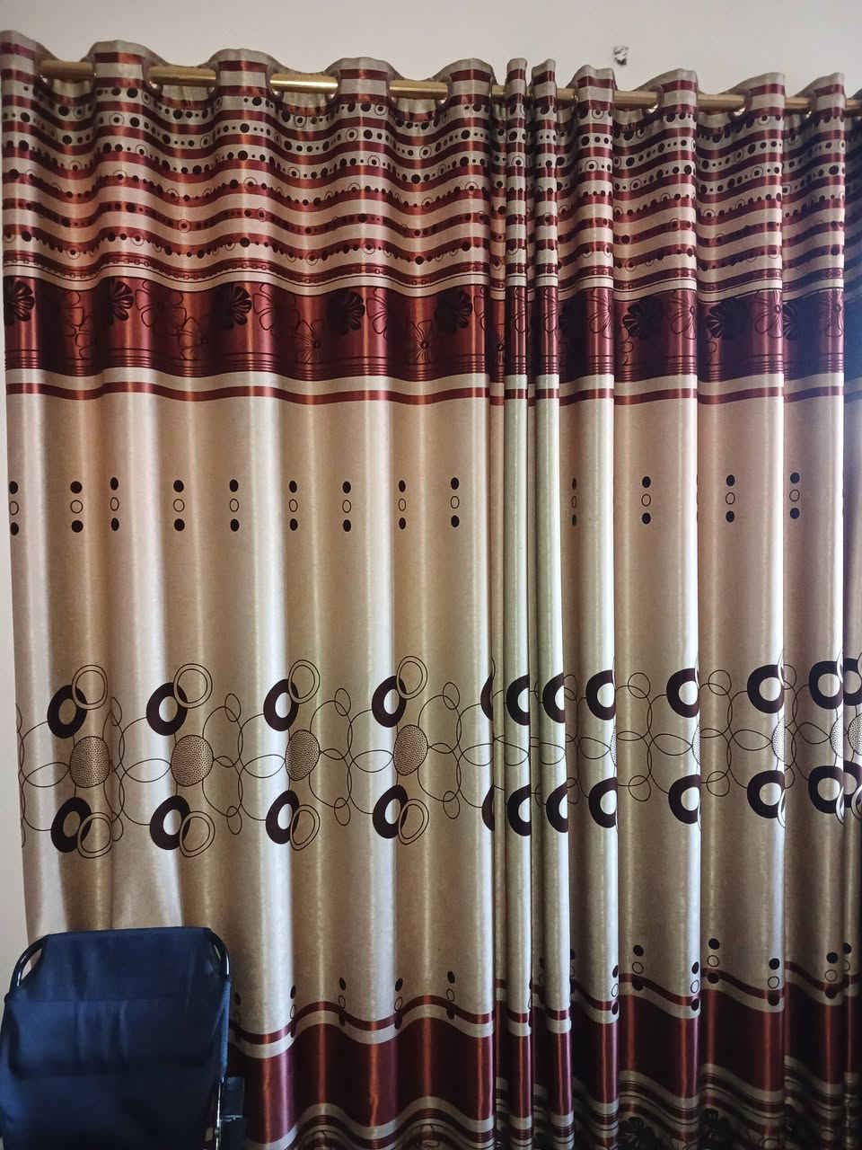 بردات اخت جديدة مع سكك للبيع


**إذا كنت صاحب هذا الإعلان وتريد حذفه لأي سبب، رجاءا أرسل رسالة إلى الدعم الفني**