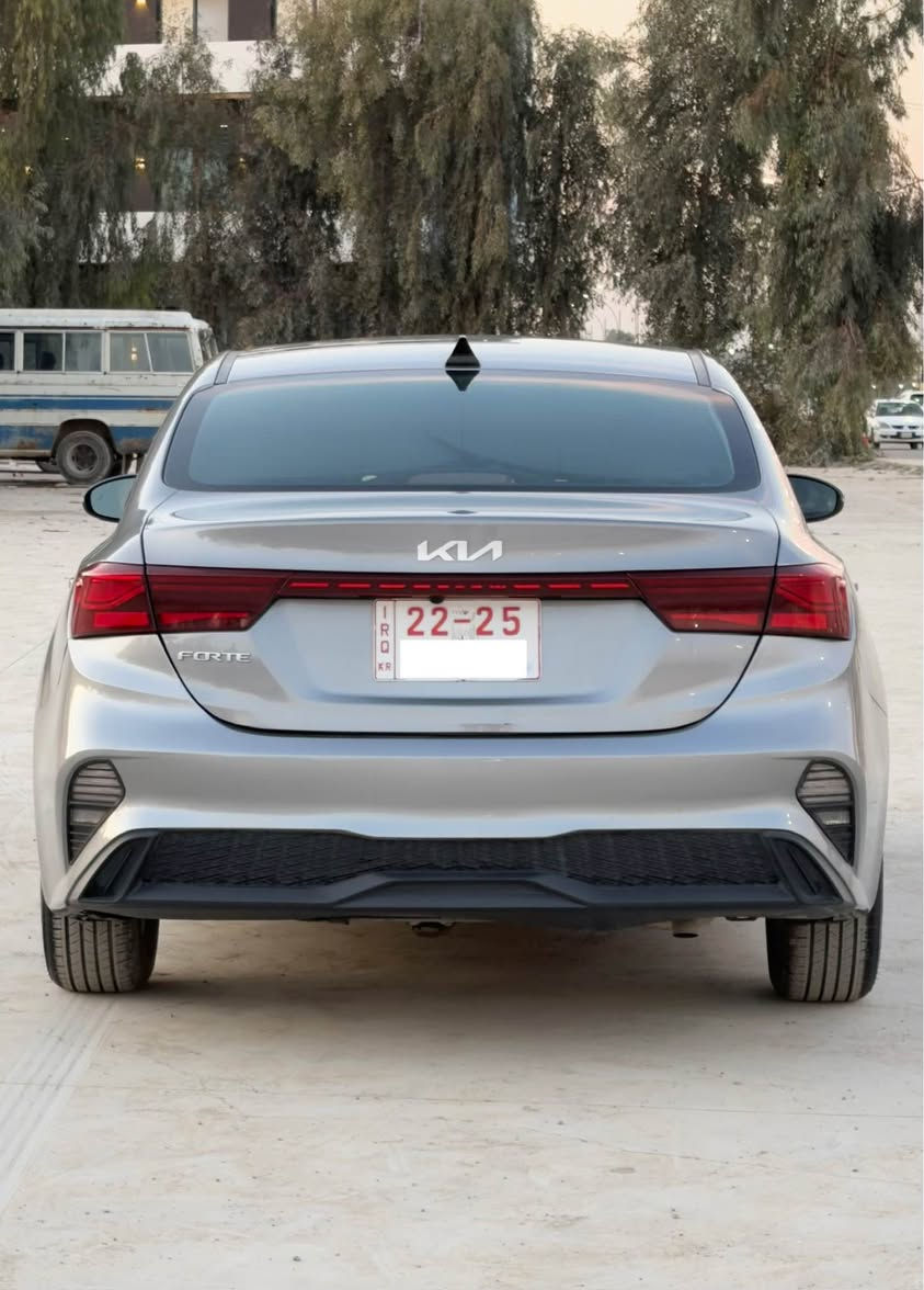 السلام عليكم
للبيع فورتي 2023 امريكي
دخول جديد كاتي بدون رقم
تترقم شمالي لون سمنتي 
الحادث باب مبدل اصلي 
ونص جاملغ خلفي صبغ
محرك 2000 دوش
المواصـفـات :
+ويل كب
+شاشة كبيرة ايباد
+كامرة خلفية
+رادارات امامي جانبي خلفي
+تحديد مسار
+مثبــت سرعة
٣وضعيات قيادة
+توقف ذاتي عند الاقتراب
+تحكمات ستيرن
+اشاير ب مري 
وباقي المواصفات المعروفه
اخوان مكلف ب النشر  .
لمعرفه السعر وباقي التفاصيل 
التواصل على الرقم التالي
*********** موصل, نينوى
