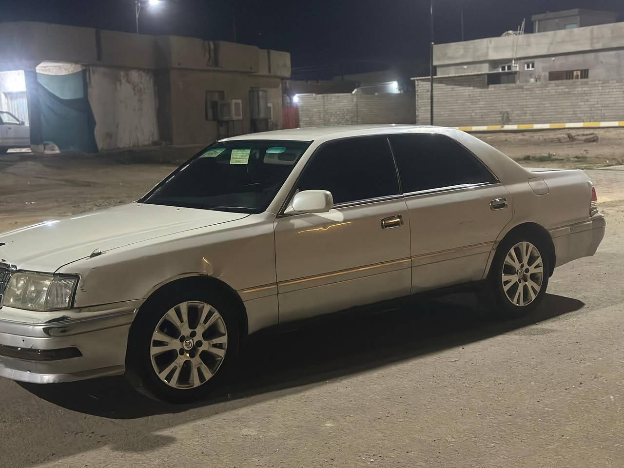 السلام عليكم 
راس ثور  (كص) 

سياره جديد احلا من الصور مال جناي

ويل كب جديد 

تواير جديد

صدر نص عمر 

محرك كير شرط

مكان السياره بيجي الحجاج

السعر 22 وبيها مجال

للأستفسار / ***********
