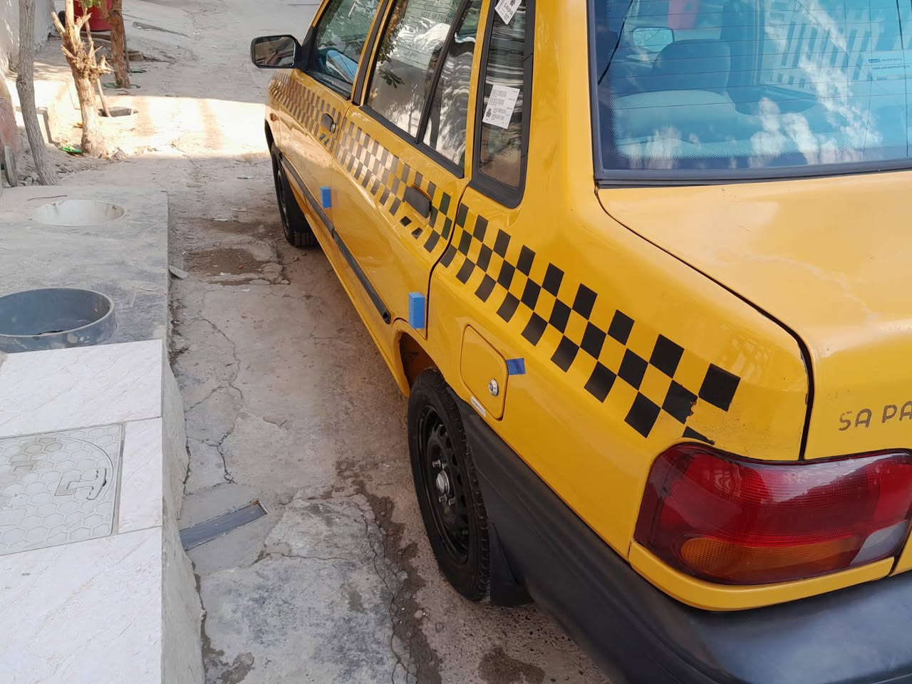 سلام عليكم سايبا لبيع موديل(٢٠١٠)
 محرك وكير تمام تخم تاير جديد
 كهربائيات كلها شغاله مابيها شي
 موشغال تبريد تدفئه شغاله بس
 بيها باب الايمن مبدل جهت العبري
  الخلفي والجاملغ مصبوغ هم الخلفي
 الايمن والشراي يتصل وشرط التحويل
 يعني اكاتبك مروري ومكان السياره
 بالشعب تحياتي لكم اخواني
***********
