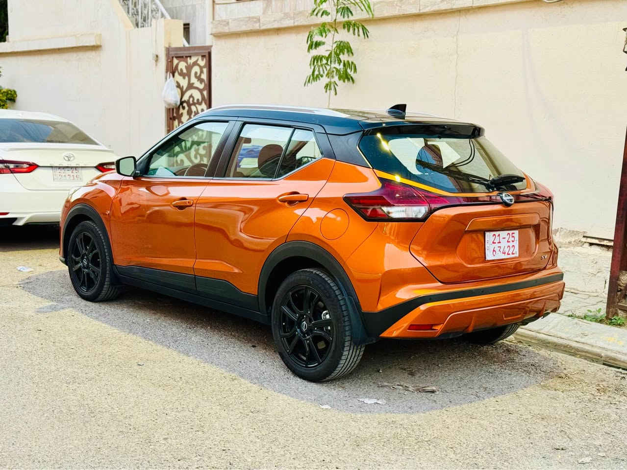 نيسان كيكس 
موديل 2023
مواصفات sv 
بصمه 
تشغيل عن بعد 
سقف اسود بلادي
رادار امامي و جانبي 
جاملغ و ربع باب سايق صبغ بدون دواخل 
ايرباك فقط كشن بقيه سليم 
سياره كاتي يترقم شمالي فقط 
ماشي 79 الف
مكان سياره كركوك 
سعر 138 
*********** كركوك, العراق
