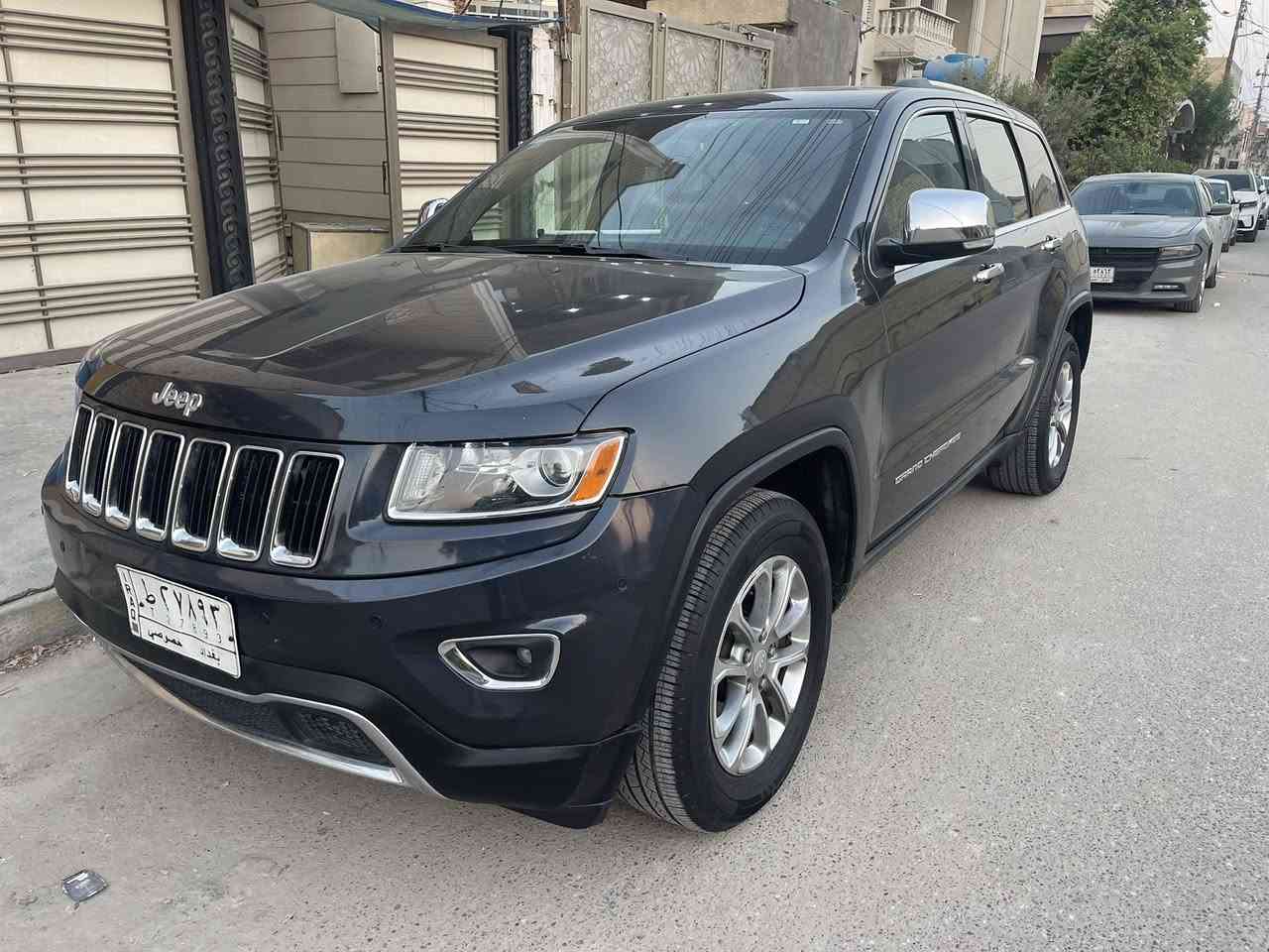 الجيب
للبيع جيب جراند شيروكي امريكي 2016  
‏ Limited
داخلة بدون ضربة  كلين سياره
بيهه صبغ باب اثر طخه 
سونار مالته موجود بدون ايرباك
محرك جديد باسفيكا 2023
بيها منظومة غاز
اللون اسود 
مواصفات لمتدد 
كشنات جلد تدفئه وتبريد 
كشنات خلفيه تدفئة
تشغيل عن بعد
مرايه قلابه
فتحة
فور ويل 
شاشه كبير
مرايات شفط 
دخول ذكي
صندوق كهرباء وبصمه
اشاير بلمري
كشن ميموري
سياره بسمي سنويه هزه كله جديد
رقمها بغداد  الدولي الجديد
سعره 200وبي مجال 
موبايل***********    
‏‭0783 894 9521.      
- [ ]
