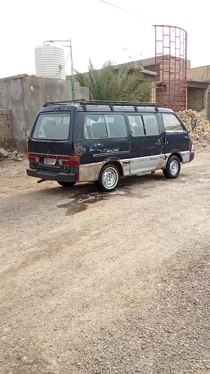 للبيع كيا بسته موديل 94 رقم بغداد الماني مصفره من كلشي مكينه كير اكسن شواصي مكفولة تخم تاير صدر جديد سياره جاهزة كبل الشارع مكان بابل قضاء القاسم رقم الهاتف ***********
