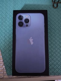 ايفون 13 برو ماكس • كارتونه • جديده