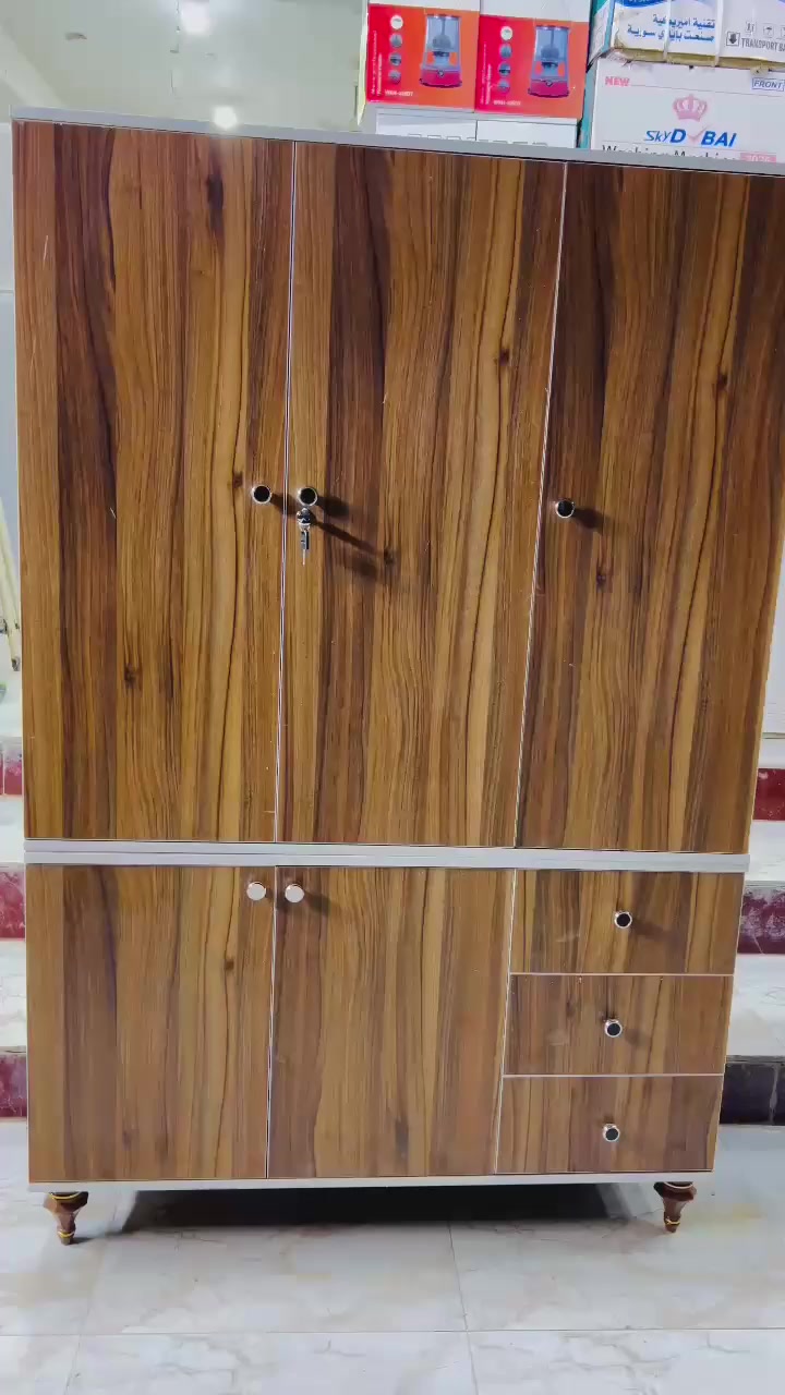 كنتور٣خانات طابقين الخشب الثقيل mdf 
متوفر بأنسب الاسعار 
وبنضام التقسيط المريح بدون مقدمة 
مصرف الرافدين 
معرض مودرن هاوس الشطرة 
العنوان الشطره شارع دبي 
***********
