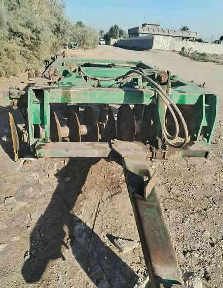 السلام عليكم للبيع دسك عمل الصويره 
اخو الجديد ادامه جديده صوج انضاف تايرات جدد.. 
السعر  ٤ ملايين اوبيه مجال قليل ..الاتصال ع الرقم ***********
