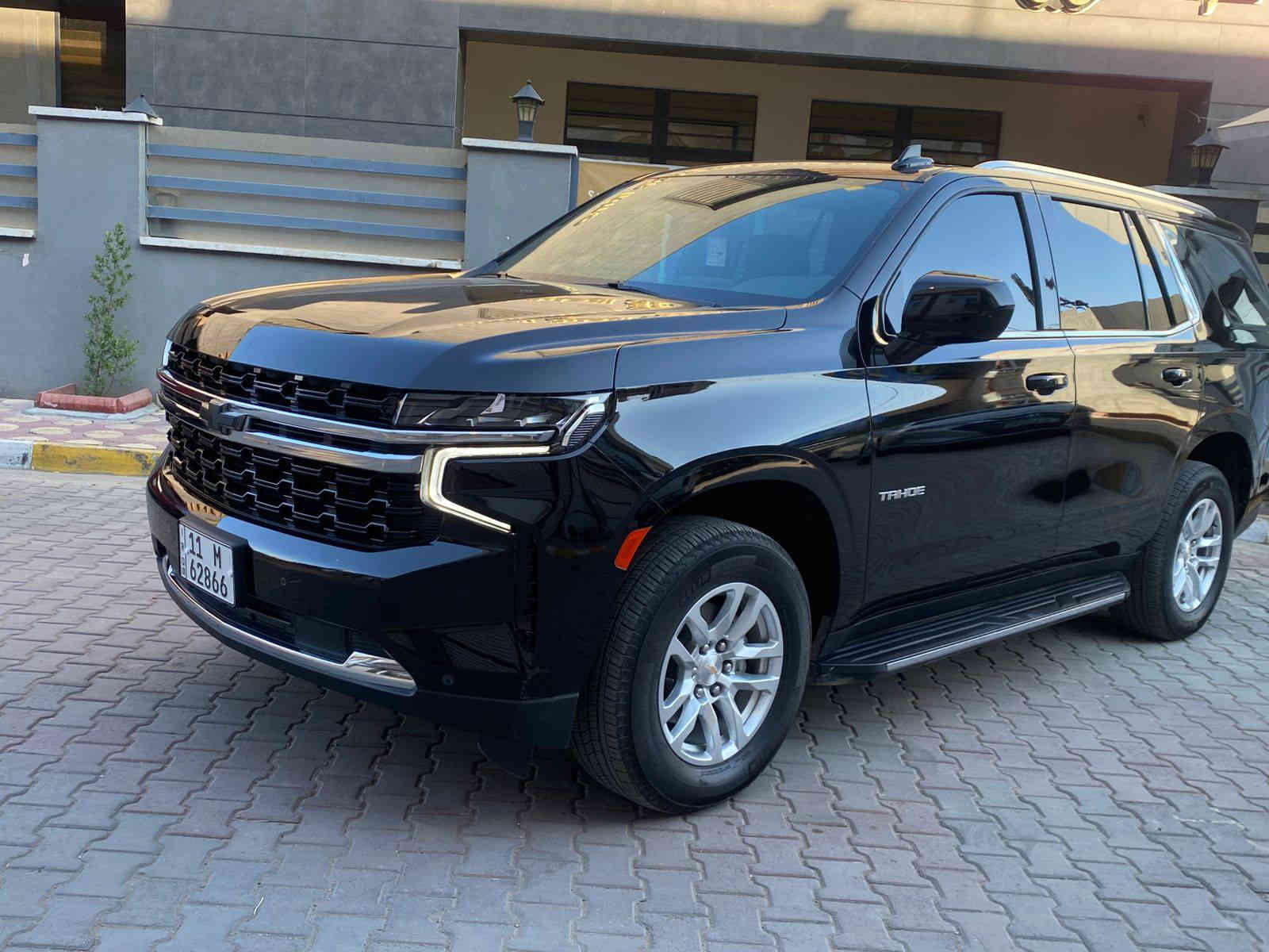 تاهو موديل 2024 خليجي  فئه LSماشيه ٢٣ الف كم بعدها بريحه الشركة
محرك 5300 المرغوب 
رادار أمامي و جانبي 
خمس بصمات
مغلفة. ppf حتى الجامة الامامية
رقم بغداد دولي باسمي تحويل مباشر 
السيارة مكفوله من الصبغ والبارد والدبل كود 
العنوان / بغداد الكرخ حي الحسين
السعر /  518 ورقه 
للاستفسار / ***********
