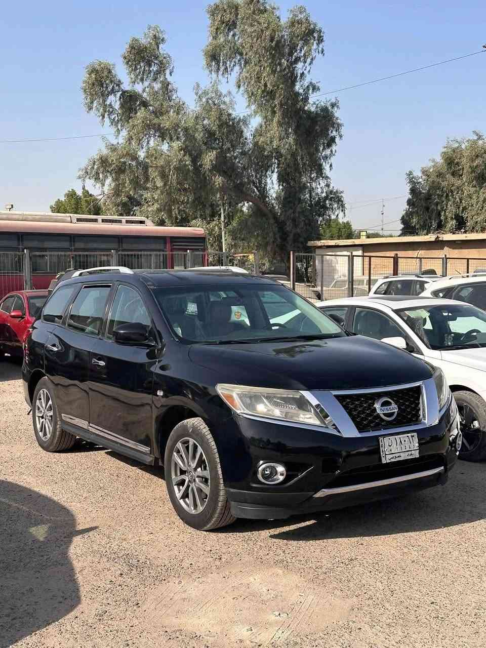 سلام عليكم نيسان بات ڤندر موديل٢٠١٣  فول مواصفات ماعدا الفتحه ١-كشنات تدفئه ٢-مري طوي ٣- كاميرا خلفيه ٤- حساسات خلفيه ٥- شاشه اعطال مع سونار كشاف كامل ٦- كشنات كهرباء والى اخر المواصفات المعروفه 
سياره نضيفه موضحه كدامكم 
ضربتها ٣ قطع جاملغ وبنيد وباب عكس السايق 
اني ابيعلك حزام السياره للجماليه 
السعر ١٠٠ الاتصال على الرقم *********** او واتس اب
