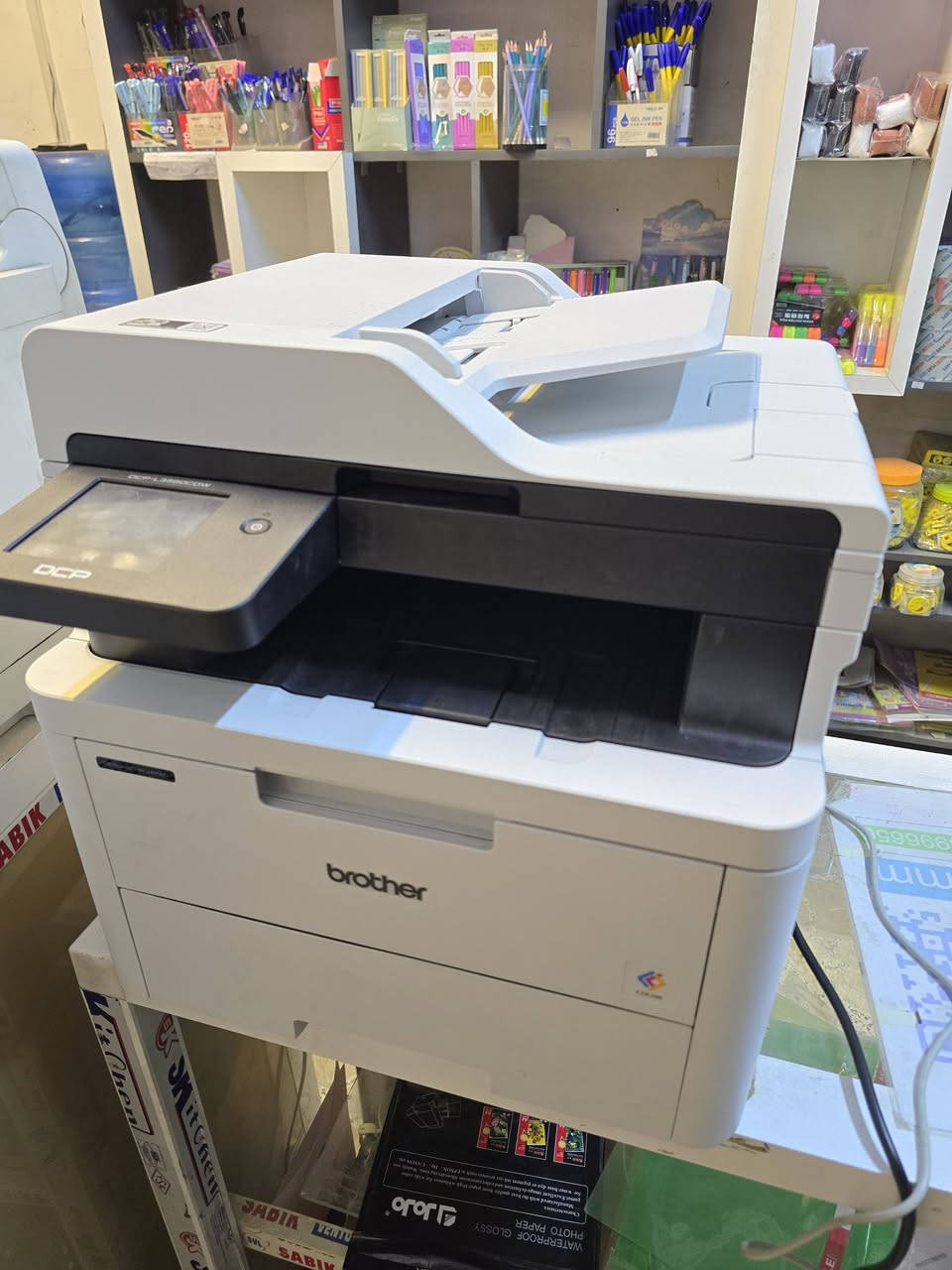 طابعة برذر ٥٣٦٠ ليزرية 
طابعة جديدة طابع ٥٠٠ ورقة فقط
 وجهين فيدر دوبلكس
سرعة الطابعة ٢٧ نسخة بالدقيقة usp و بلوتوث و واي فاي سعره ٤٥٠ الف بيع مستعجل مكاني كربلاء حي الحر ( شارع المستوصف ) 
رقم ***********
