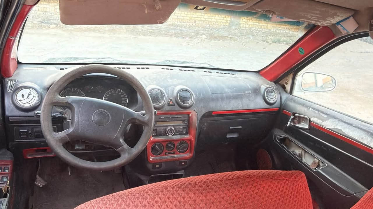 ٦ورقات  سي كي سياره  مال عمل 
حداديه جديده 
كير  جيد جدا 
مكينه تبخر 
رقم صدامي 
***********
