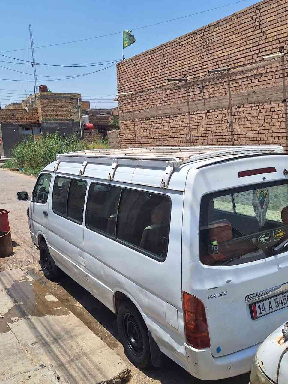 جنبي h1 مديل 2014  بسمي
مكينه وكير واكسن خير من الله  تخم تاير فوك نص عمر. حداديه جديده امامي وخلفي قبل سبوعين شادها  بيها طخه بل طويله ومصلحه بارد بل ربع كهربائيات كلها شغال السكن ذي قار الرفاعي السعر 73 وبيها مجال ***********
