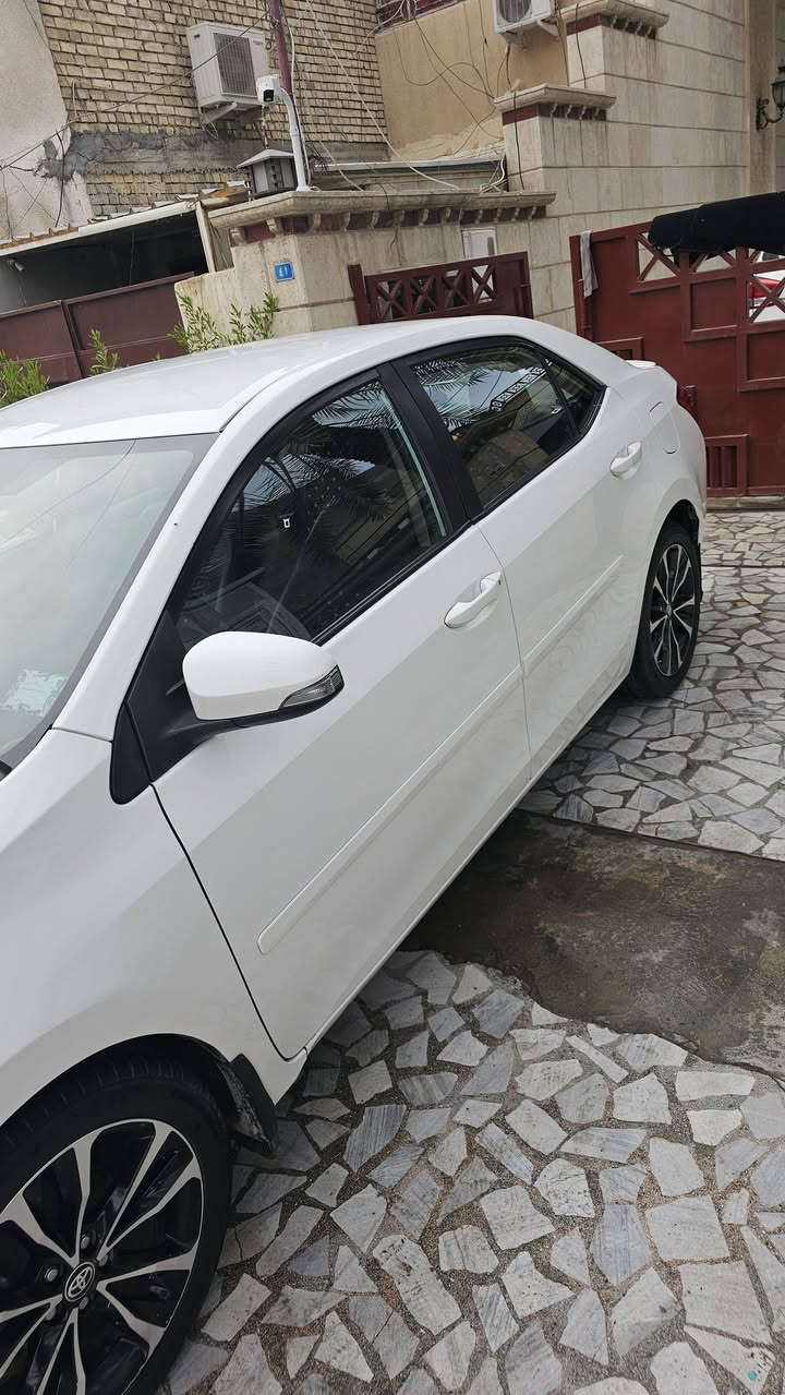 كورلا أمريكي ابيض للبيع
كورلا se
رقم بغداد بسمي 
بدون ايرباك 
موصفات معروفه الSE
صور الحادث والسونار موجود بالمنشور 
مكاني بغداد بسمايه 
الشراي يتصل 
***********
***********
