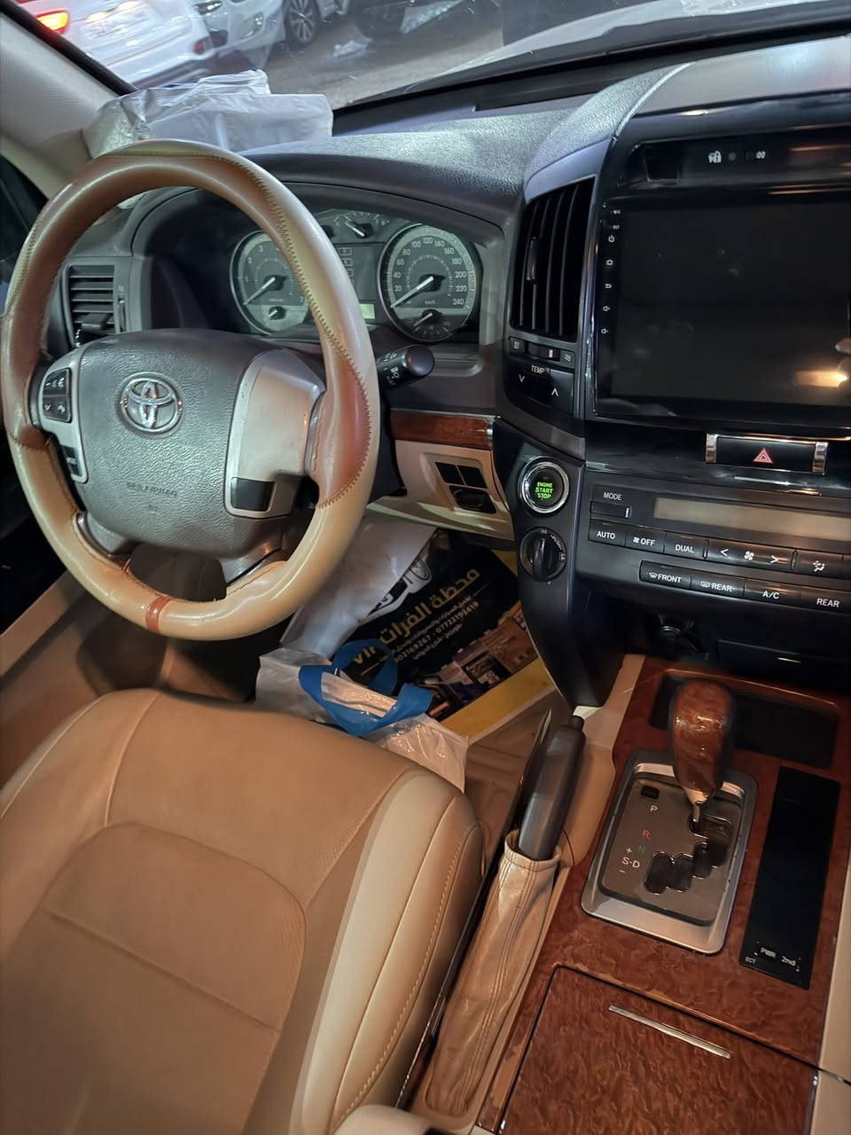 سلام عليكم لاندگروز موديل 14 فطيميه 6 سلندر ماشيه 150 جدديييده كلش بصمات ثنين كفاله عامه سونارها مرفق بلمنشور  رقم بغداد جديد سعرها 392 وبيها مجال مكانها حله للاستفسار :- ***********
