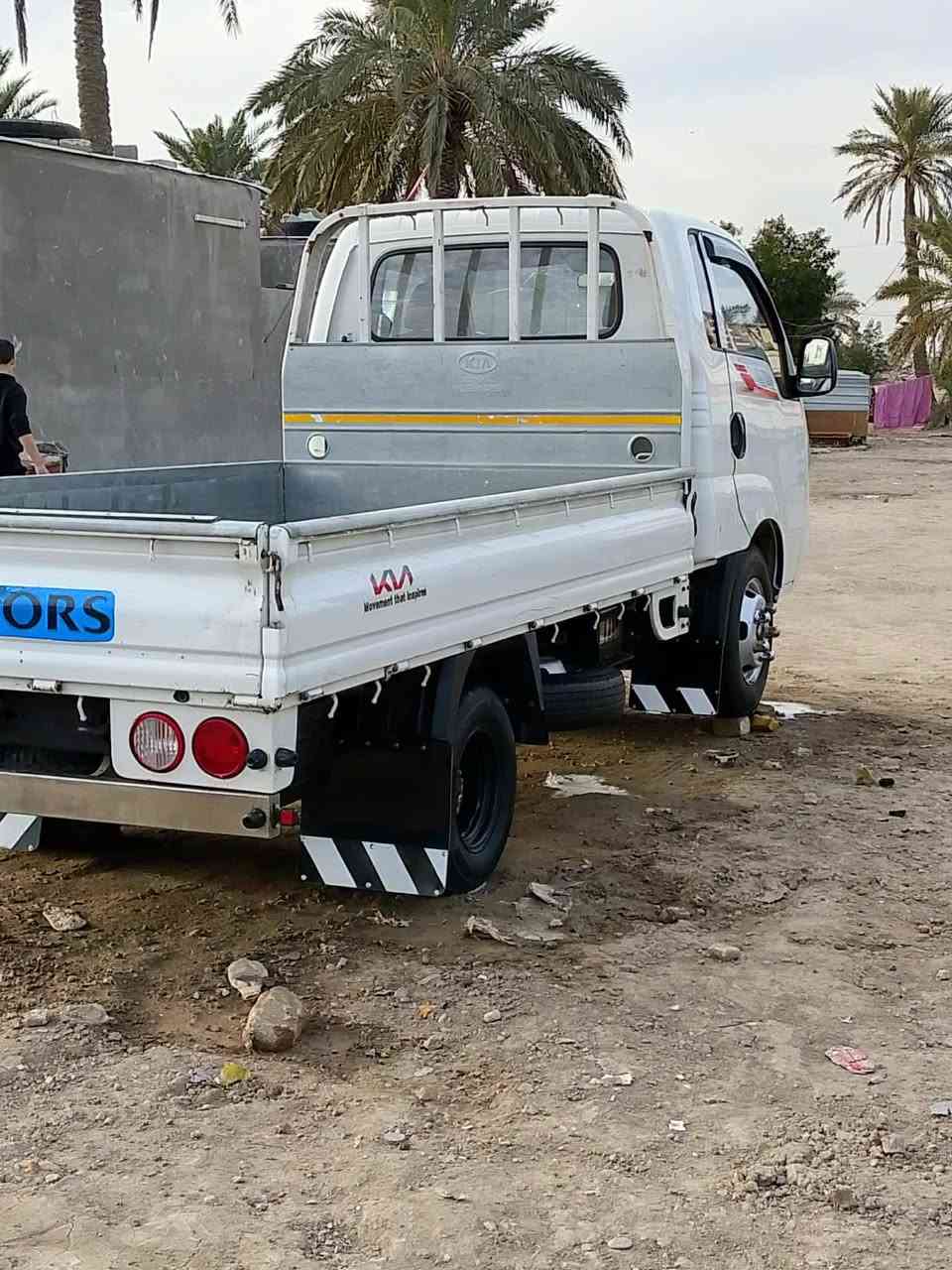 كيا فحل للبيع موديل ٢٠١٨ مكفوله كفاله عامه رقم بغداد باسمي مكان بغداد الفظيليه(***********)
