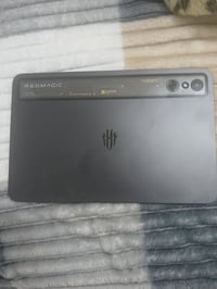 ايباد ريد مجك استرا • ٢٥٦ • بطارية ٩٩٪