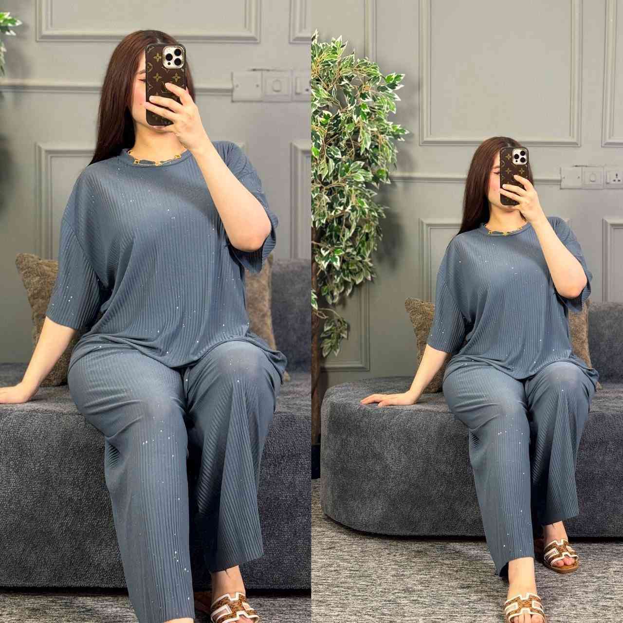 سوت   نسائي  
#الخامايه_اكلنس _ درجة_اولى 
القياس. فري سايزمن وزن 50 الى 90 كيلو 
سعر خاص 
خدمة توصيل لجميع المحافظات


**إذا كنت صاحب هذا الإعلان وتريد حذفه لأي سبب، رجاءا أرسل رسالة إلى الدعم الفني**